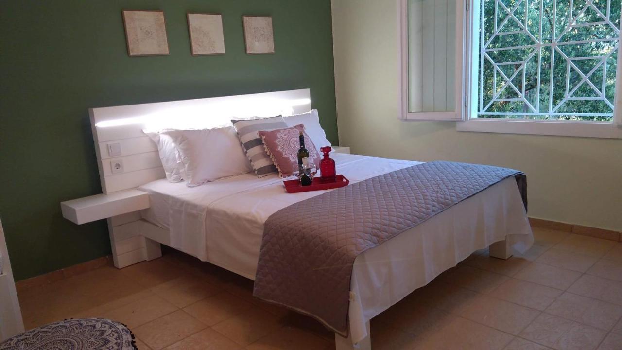 Olive Garden Guest House Kyparissia Bagian luar foto