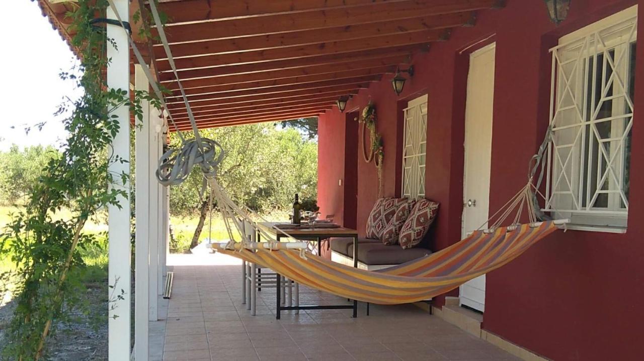 Olive Garden Guest House Kyparissia Bagian luar foto