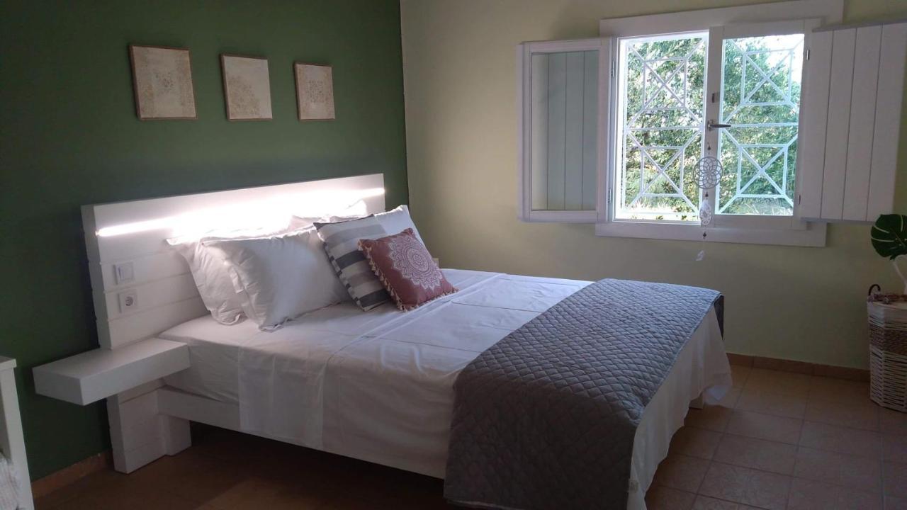 Olive Garden Guest House Kyparissia Bagian luar foto